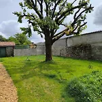 Casa de Férias Le Du Cerisier - 8 Personnes - 20mn Du Parc