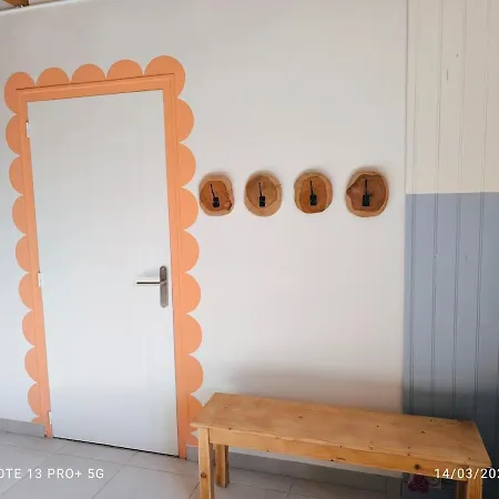 Le Du Cerisier بيت للعطل