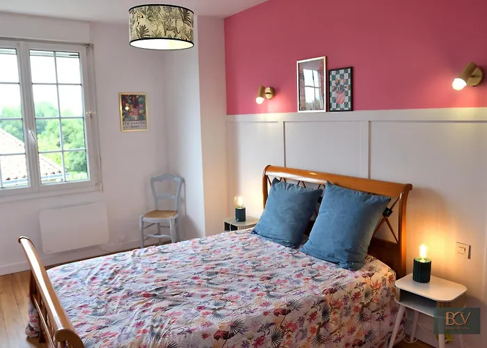 Le Du Cerisier Hébergement de vacances *